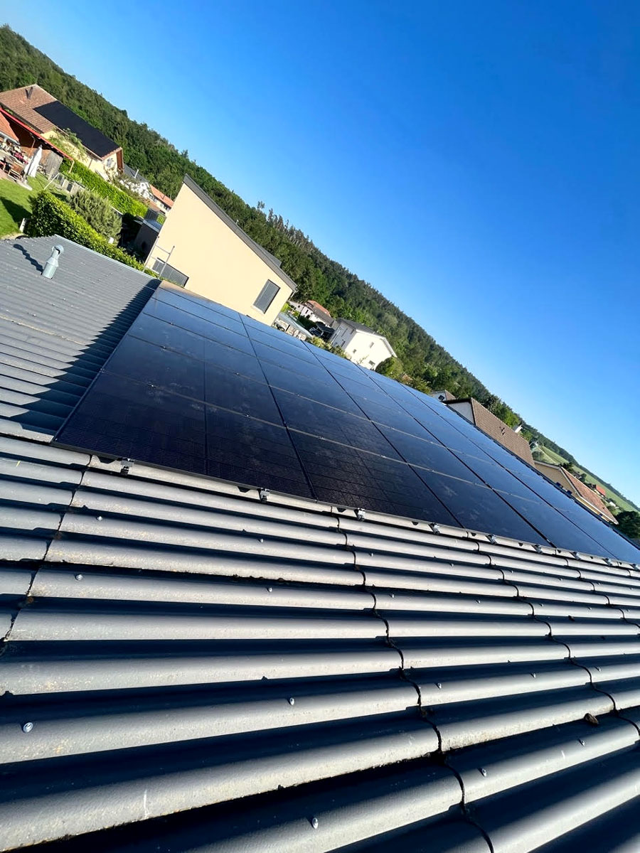 Installation solaire photovoltaïque à Aumont